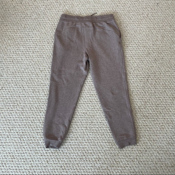 Lululemon Scuba Jogger - Picture 2 of 7